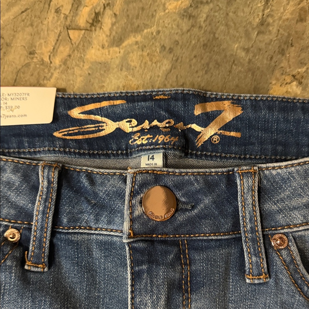 Seven7 Classic Blue Denim Shorts - Picture 2 of 3